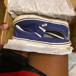 vans slip on navy blue